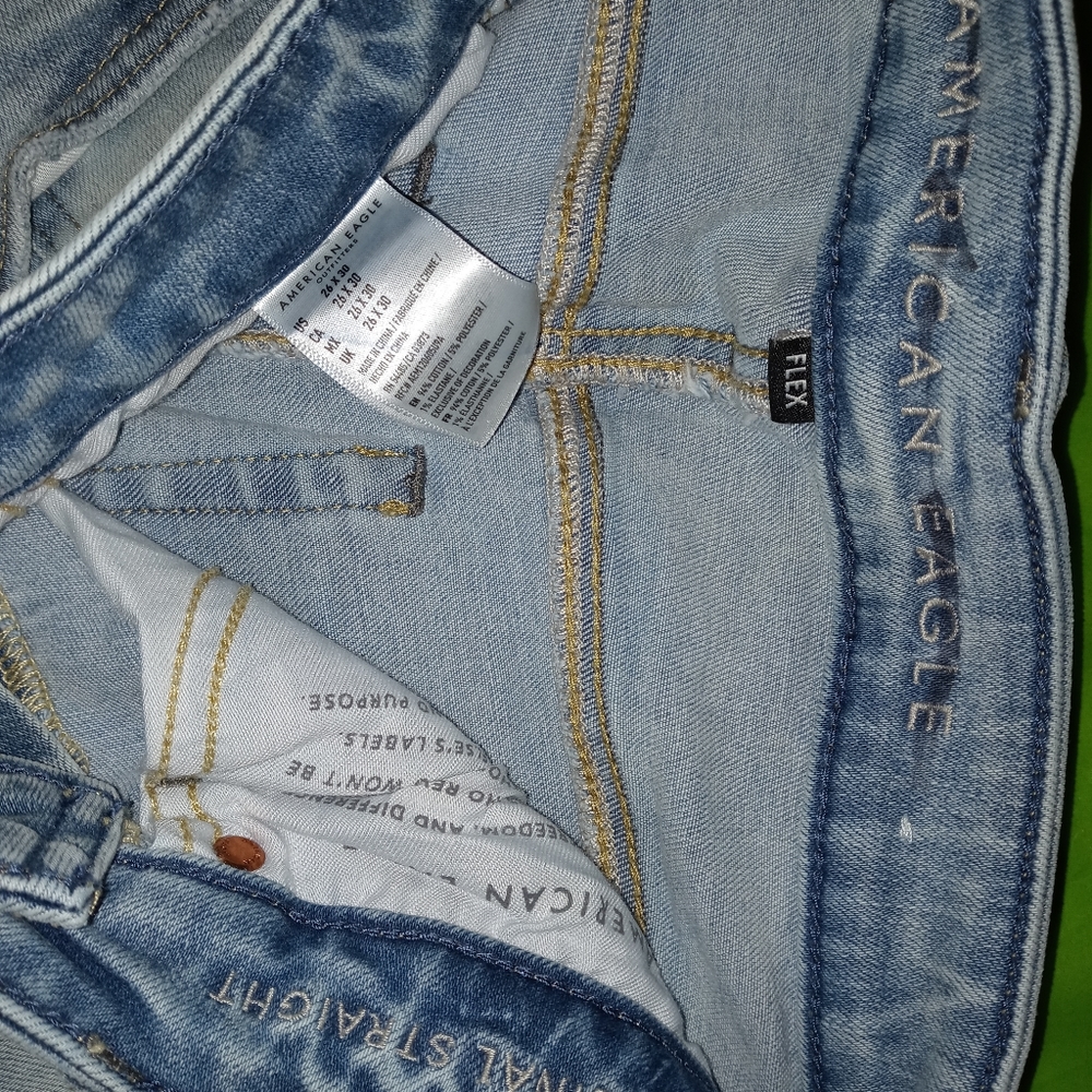 American Eagle blue jean pants size 26/30